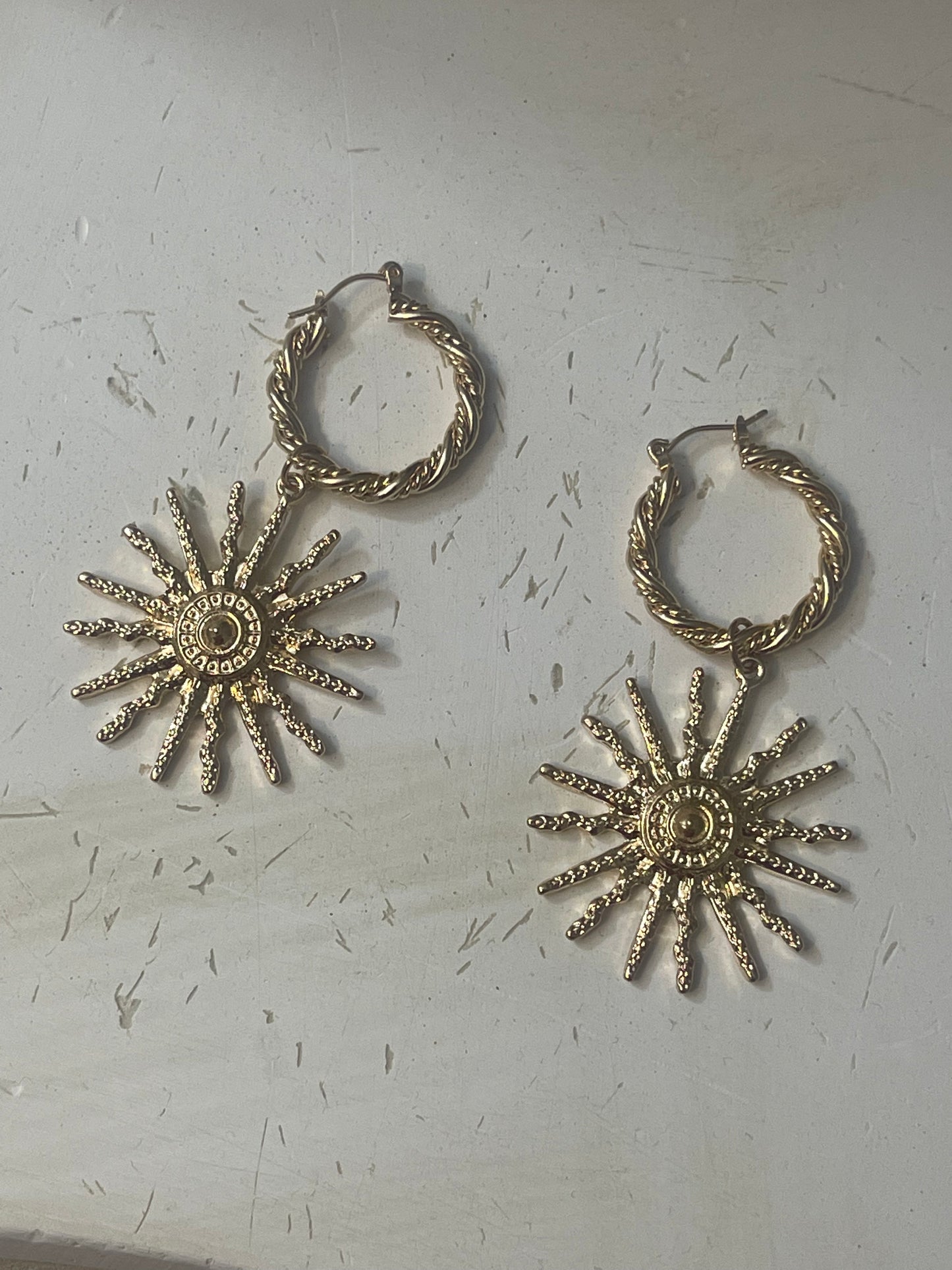 Sailor star hoop EARRING
