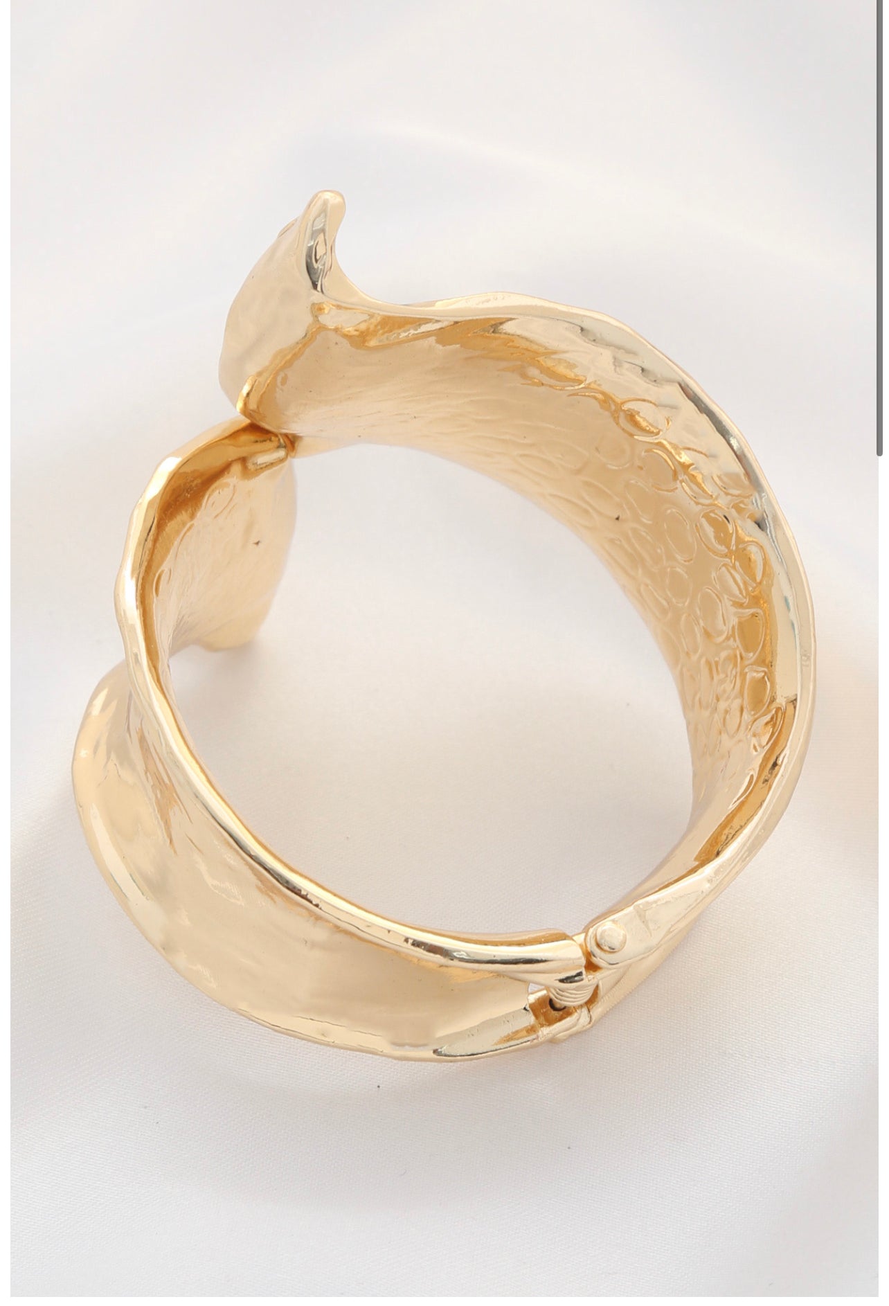 EGYPT OVERSIZED BRACELET