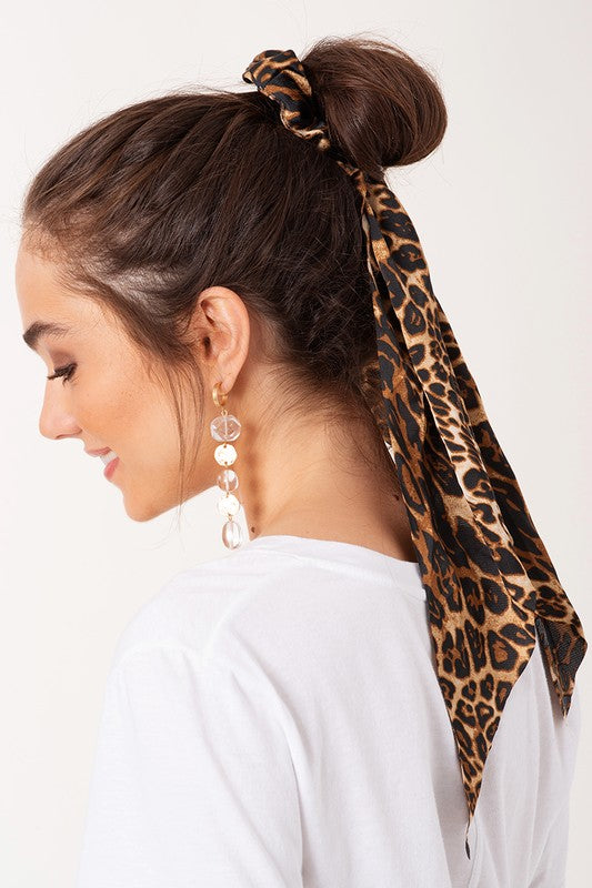 Leopard print ponytail scrunch
