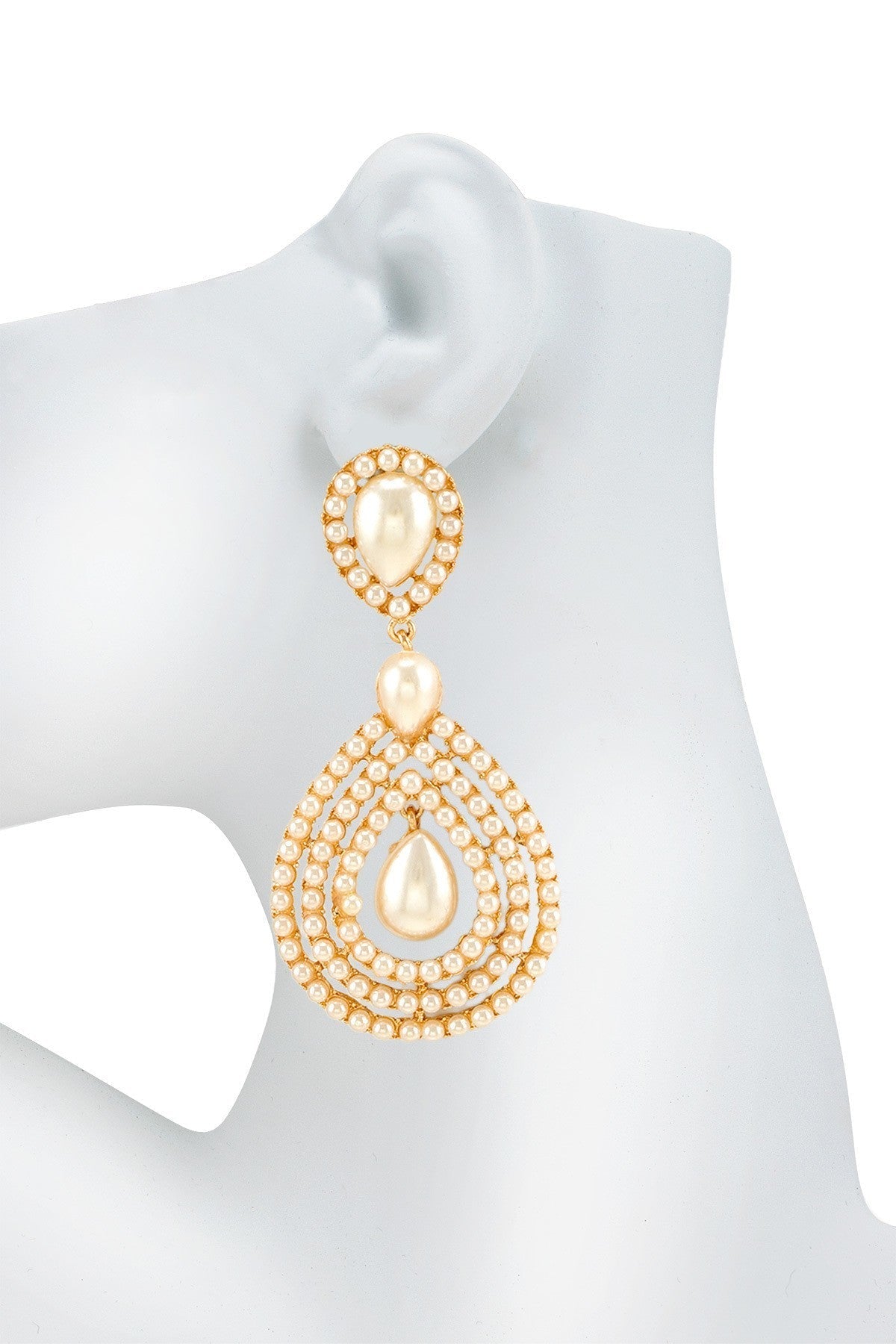Pearl Teardrop Dangling Earring