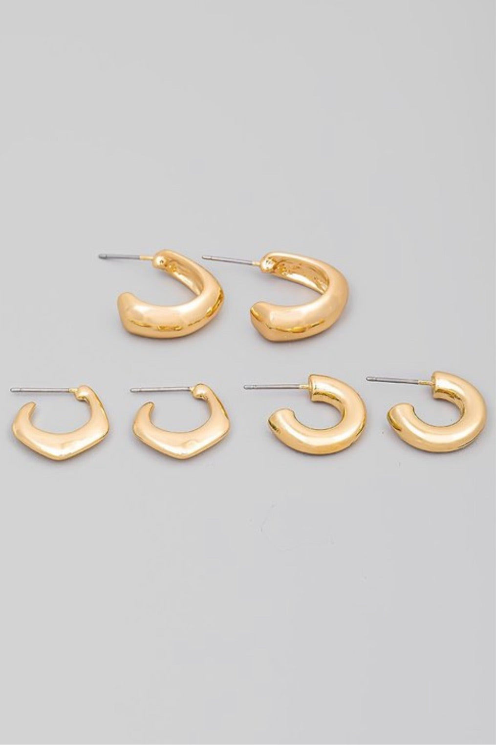 It’s a pack earrings