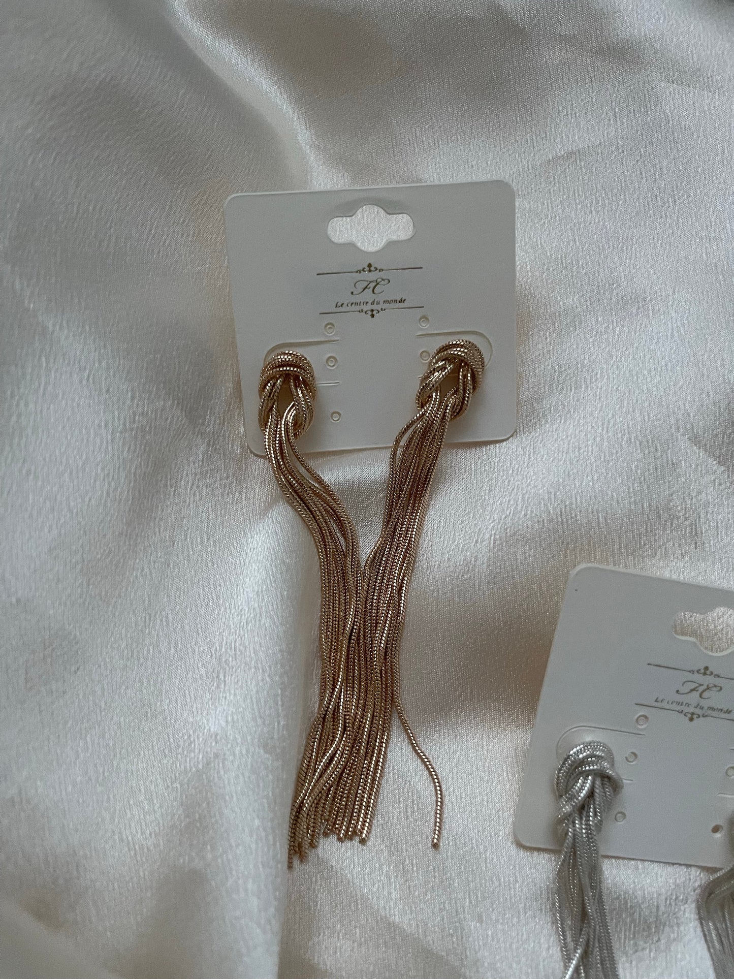 Tie the knot earrings