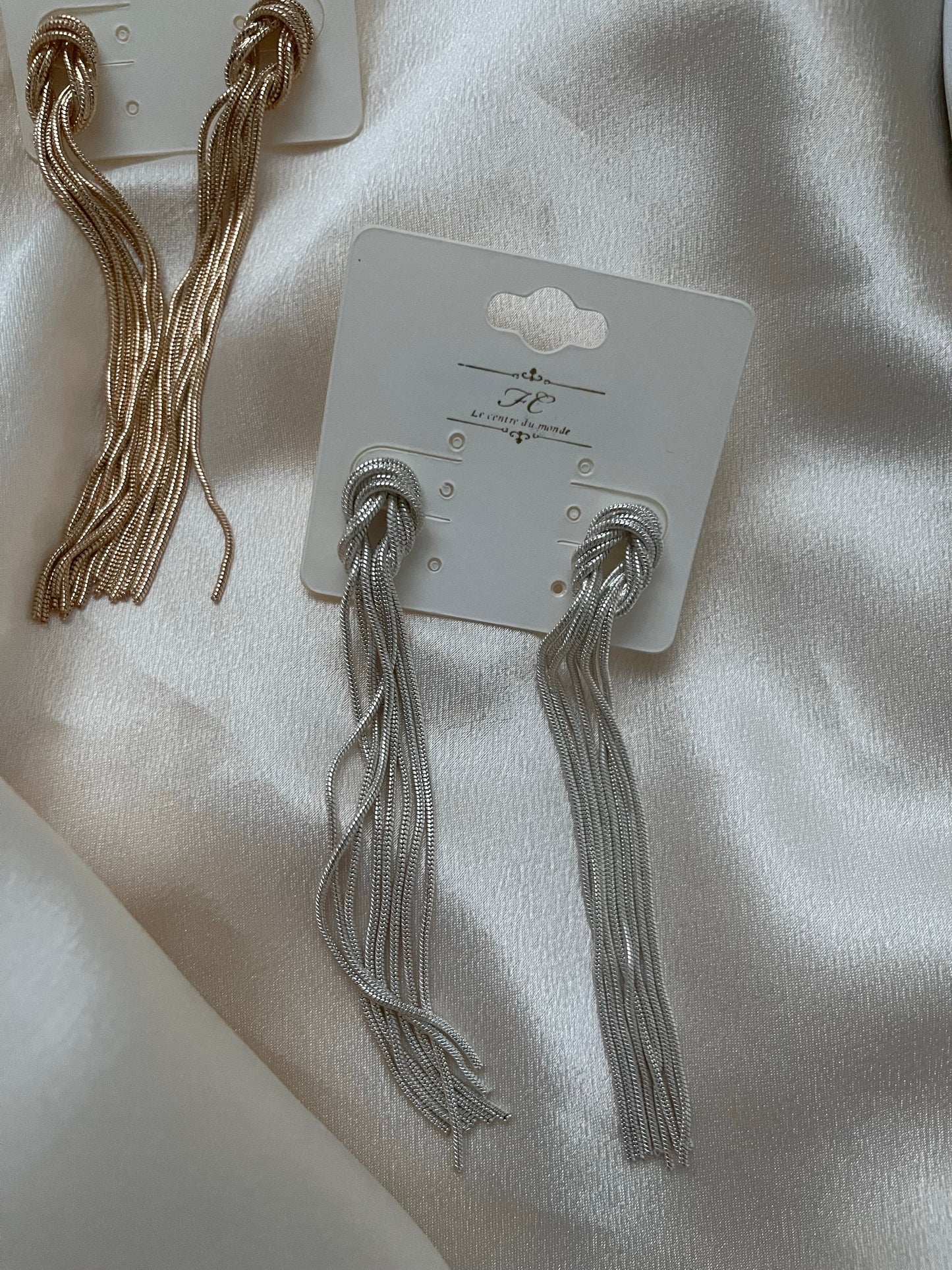 Tie the knot earrings