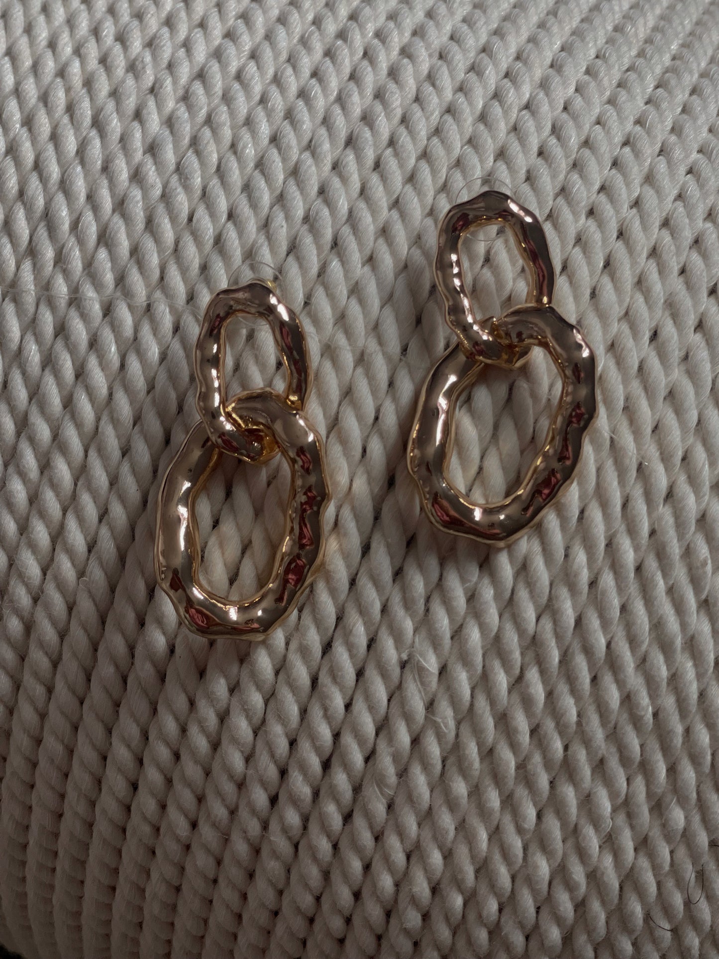 Sculpted Link Earrings