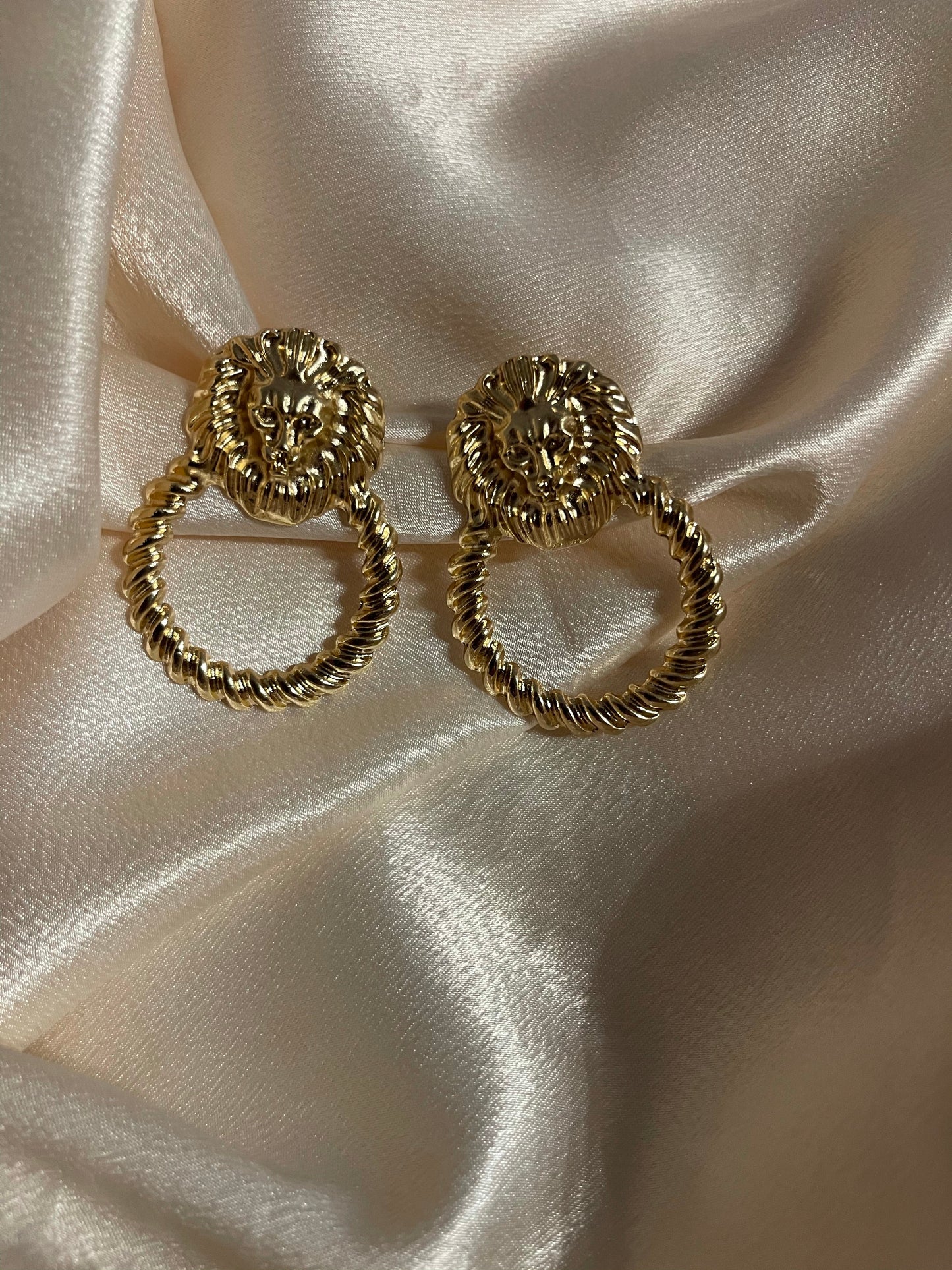 Leoncitos earrings